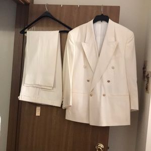 Men’s Double Breasted Suit